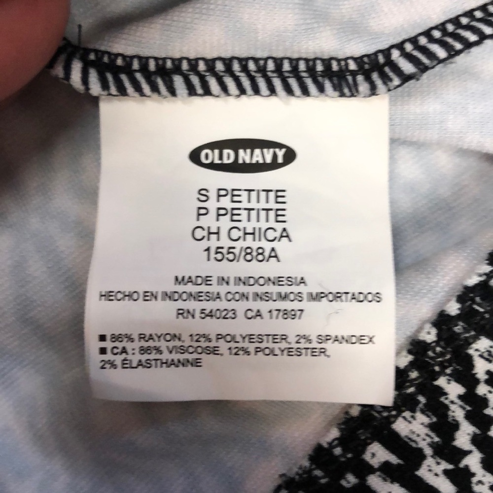 Old Navy romper/jumpsuit - Picture 5 of 6